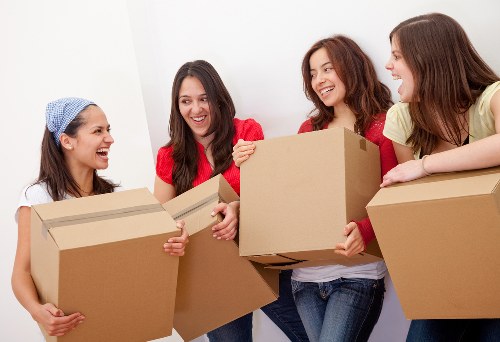 Local moving truck service details for homes and businesses in Bexley